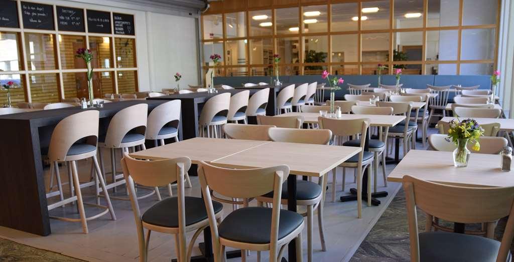 Duvan Hotell & Konferens Uppsala Restoran fotoğraf